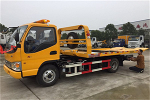 金秀哪里有拖车服务