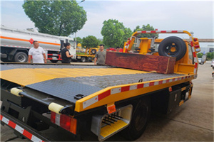 金秀附近拖车电话号码服务