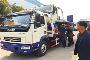金秀汽车道路救援拖车价格